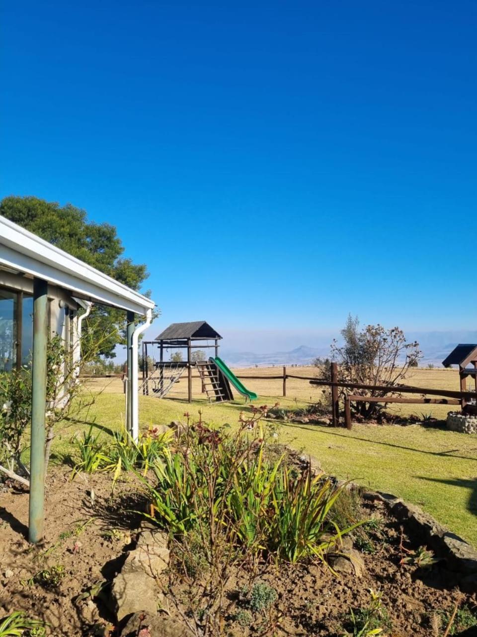 Gasthaus Drakensberg Mountain Retreat Bergville Exterior foto